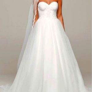 NWT David bridal dress